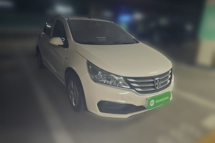 Used Baojun 310 2016 1.2L manual Comfort trim level