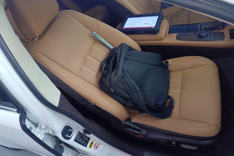 Used Lexus ES 2016 200 Midnight Special Limited Edition Right Front Seat