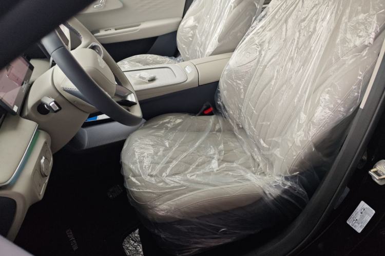 Used Fengyun A8L 2025 1.5 TGDI 145 km Luxury Version Left Front Seat