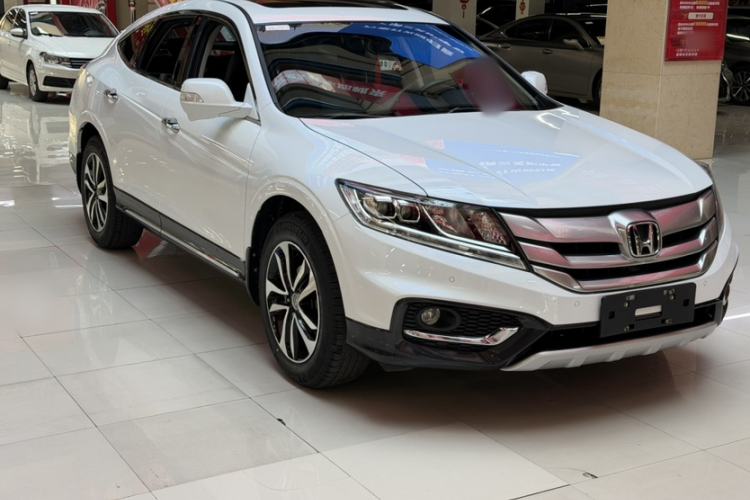 Used Honda Crosstour 2014 2.4L Luxury Edition
