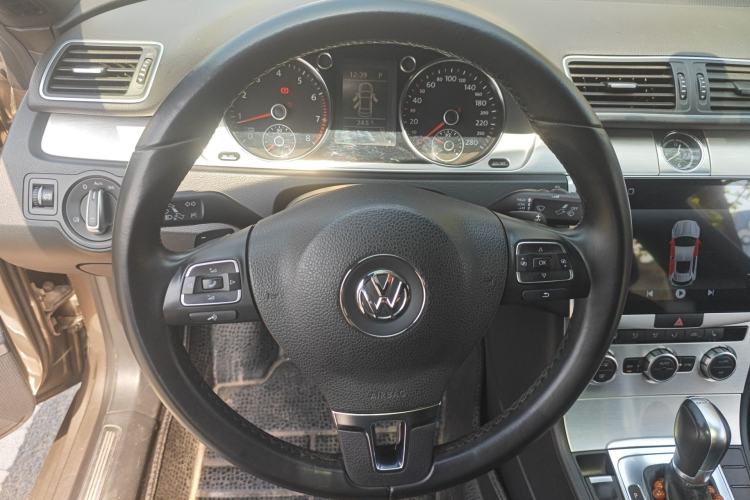 Used Volkswagen FAW-Volkswagen CC 2013 1.8TSI Prestige Model Steering Wheel