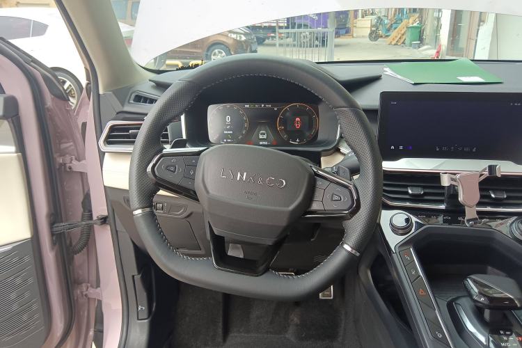 Used Lynk & Co 06 2021 1.5T Shero Pink Special Edition