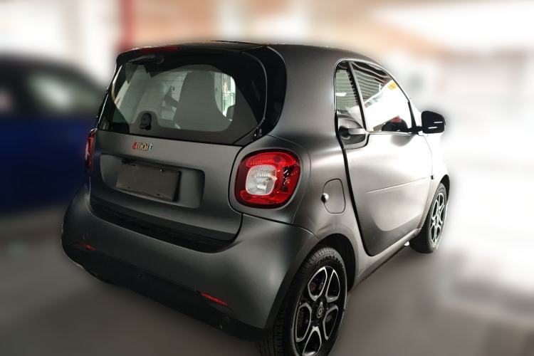 Used smart fortwo 2019 0.9T 66kW Hardtop Engine Version China VI Emission Standard Rear Right 45 Deg