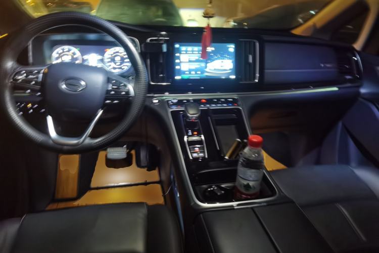 Used GAC Trumpchi M8 2020 Flagship Model 390T Supreme Edition Center Console