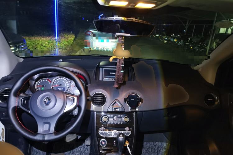 Used Renault Koleos 2012 2.5L Two-Wheel Drive Luxury Navigation Edition
