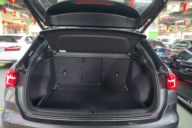 Used Audi Q3 2019 35 TFSI Fashion Dynamic Model Trunk