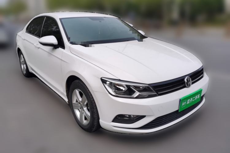 Used Volkswagen Lamando 2017 230TSI DSG Fashion Edition Front Right 45 Deg