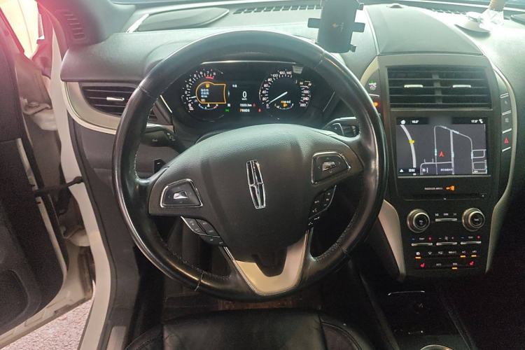 Used Lincoln MKC 2017 2.0T Two-Wheel Drive Deluxe Edition