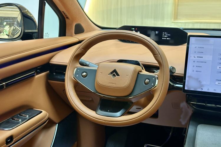 Used Hyptec HT 2025 825 Max Steering Wheel