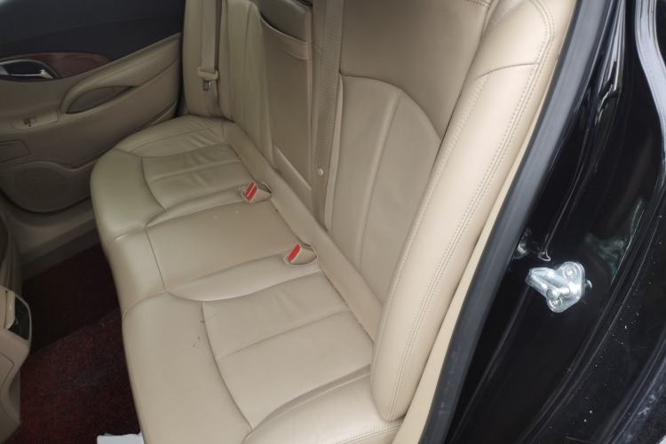Used Buick LaCrosse 2012 2.4L SIDI Elegant Edition Left Rear Seat