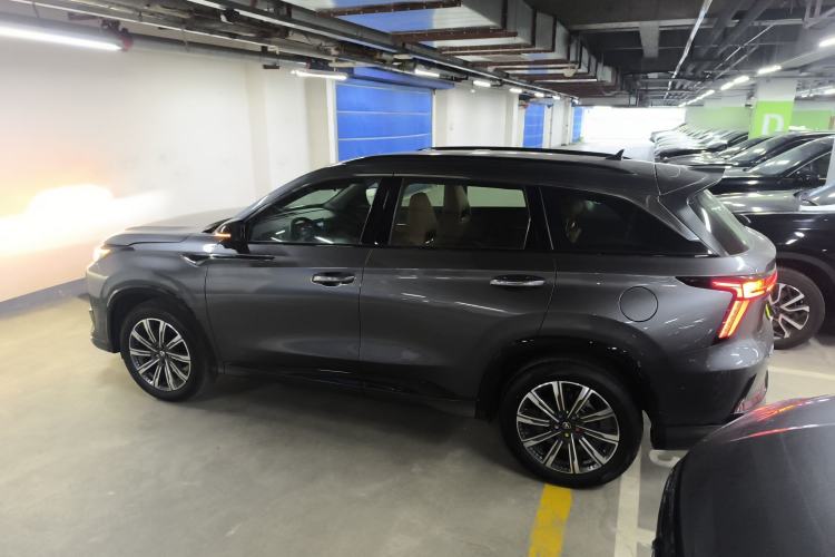 Used Changan CS75 PLUS 2024 3rd Generation Champion Edition 1.5T Intelligent Drive Dynamic Model
