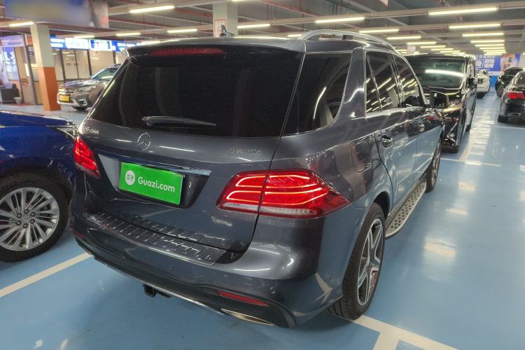 Used Mercedes-Benz GLE-Class 2015 GLE 400 4MATIC Rear Right 45 Deg