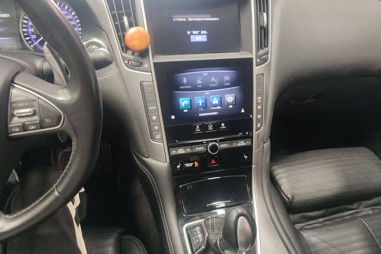Used Infiniti Q50 2014 3.7L Luxury Sport Edition Audio And AC Panel