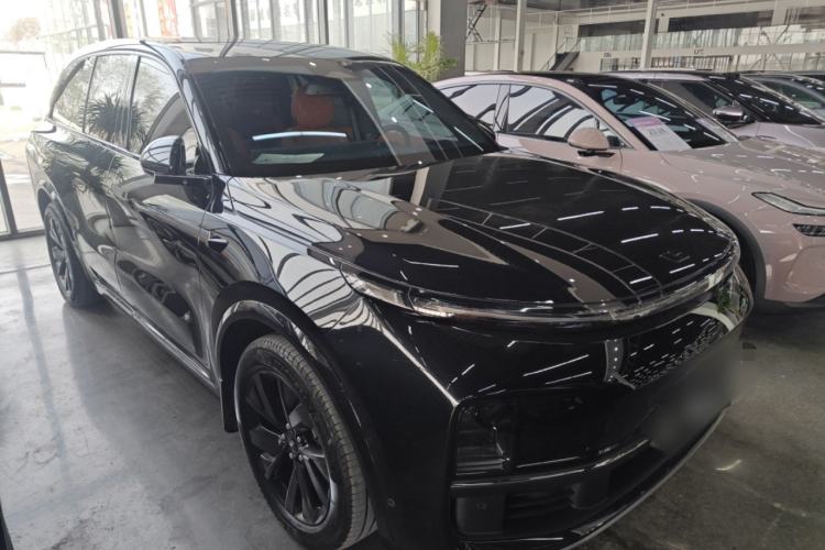 Used Li Auto L8 2023 Pro Model Front Right 45 Deg