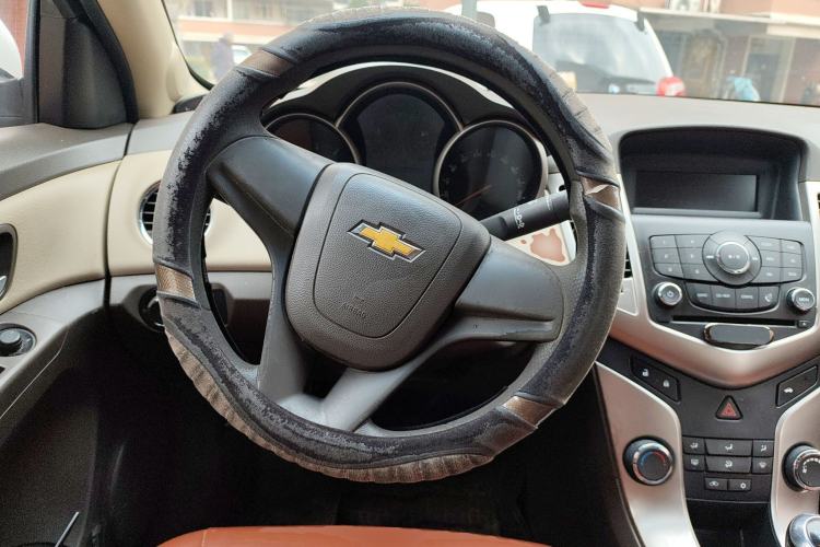 Used Chevrolet Cruze 2015 1.5L Classic SL MT