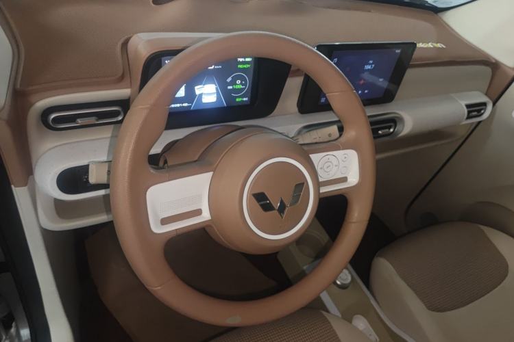 Used Wuling Hongguang MINIEV 2024 3rd Generation 215km Advanced Version Center Console