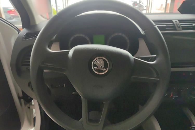 Used Skoda Fabia 2017 1.4L Automatic Car Enjoy Edition
