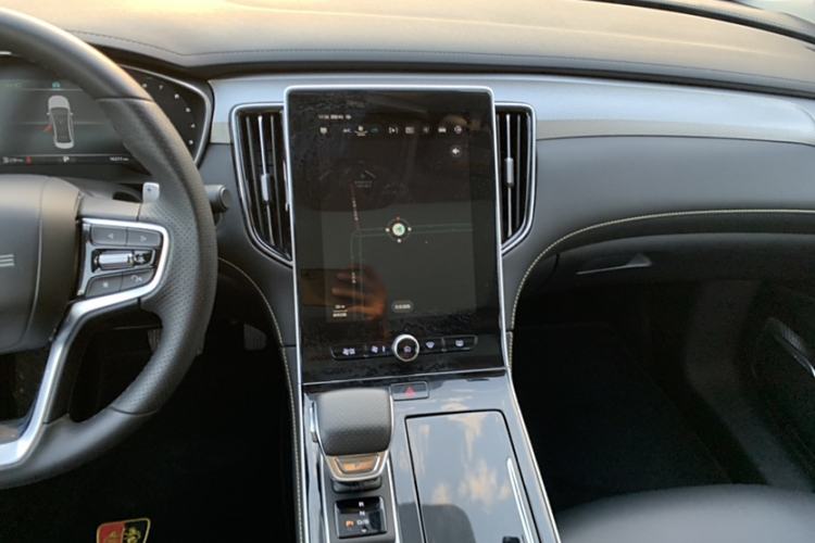 Used Roewe i6 MAX 2020 300TGI Automatic Cool & Stylish Skyroof Edition
