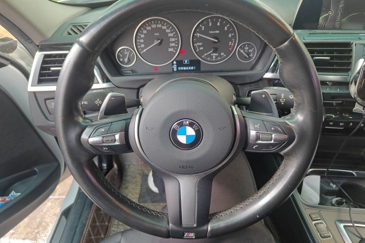 Used BMW 3 Series 2016 320i Fashion Model
