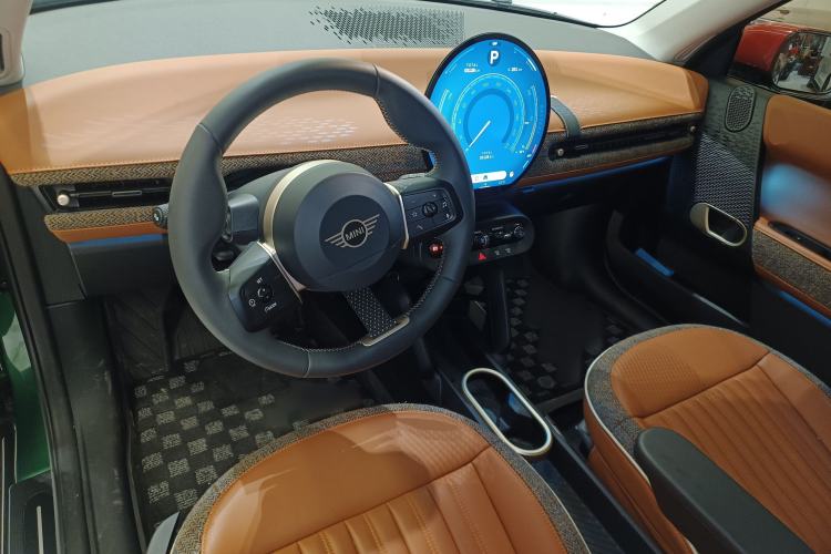 Used MINI Electric COOPER 2025 456km COOPER E Classic Style