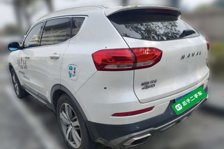 Used Haval H6 2017 Red Label 2.0T Automatic Two-Wheel Drive ZhiShang Model
