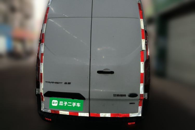 Used Ford Transit 2017 2.0T Diesel Van Mid-Chassis Mid-Roof China V Standard