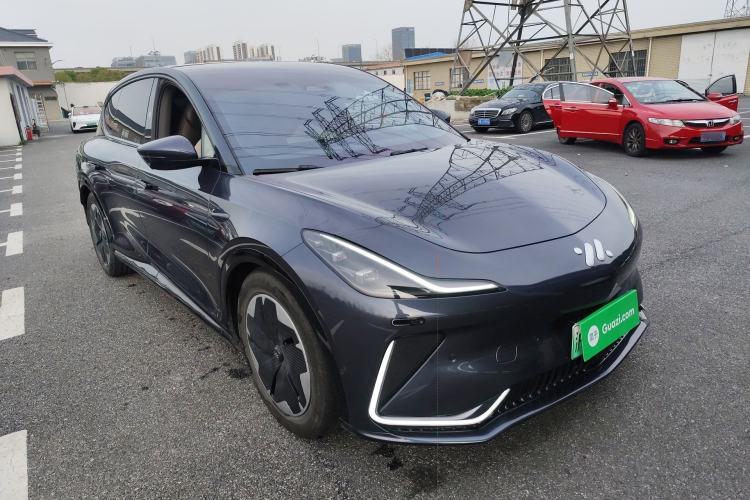 Used IM LS7 2023 90 kWh Elite Rear-Drive Version
