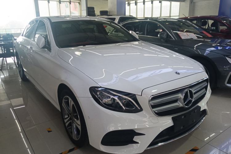 Used Mercedes-Benz E-Class 2016 E 200 L Sport Edition Front Right 45 Deg