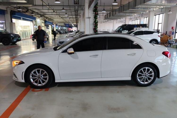 Used Mercedes-Benz A-Class 2020 Restyled A 200 L Sport Sedan Fashion Version