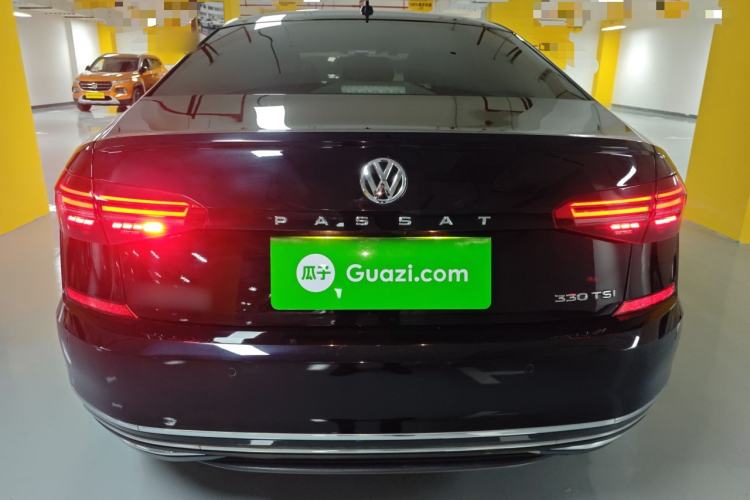 Used Volkswagen Passat 2019 330TSI Elite Edition China VI
