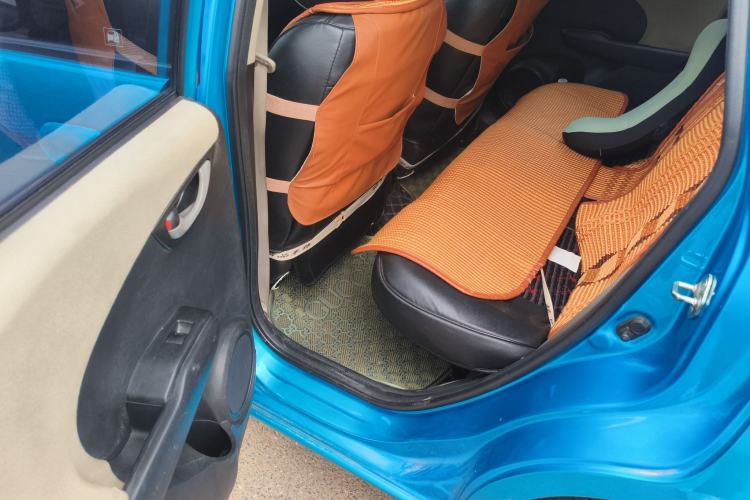 Used Honda Fit 2011 1.3L automatic comfort version
