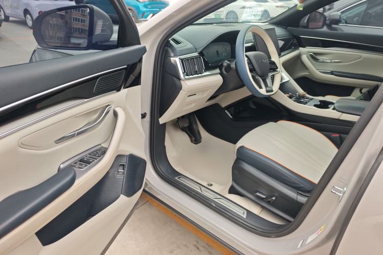 Used BYD Song PLUS New Energy 2023 Champion Edition EV 520KM Flagship Model Driver Seat