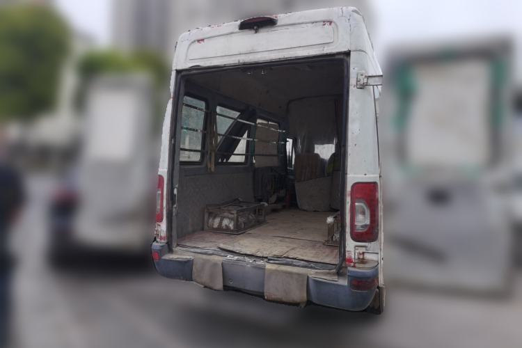 Used Iveco Power Daily  Trunk
