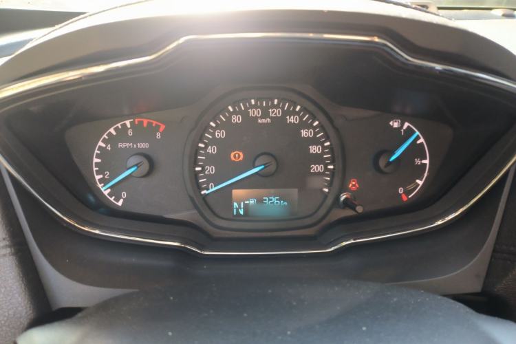 Used Ford Escort 2015 1.5L Automatic Fashion Model
