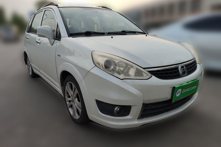 Used Suzuki Liana A6 2014 Hatchback 1.4L Manual Ideal Model Front Right 45 Deg