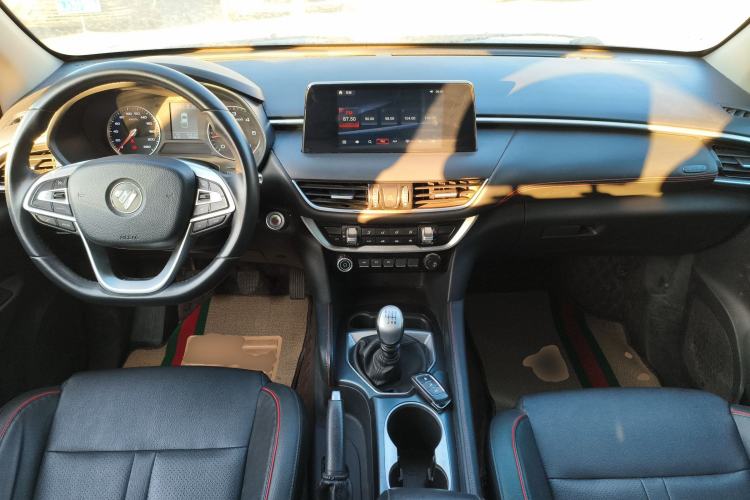 Used Foton Tunland Yutu 2020 2.0T Yutu 9 Diesel Two-Wheel Drive Enjoyment Edition Long Wheelbase 4F20TC