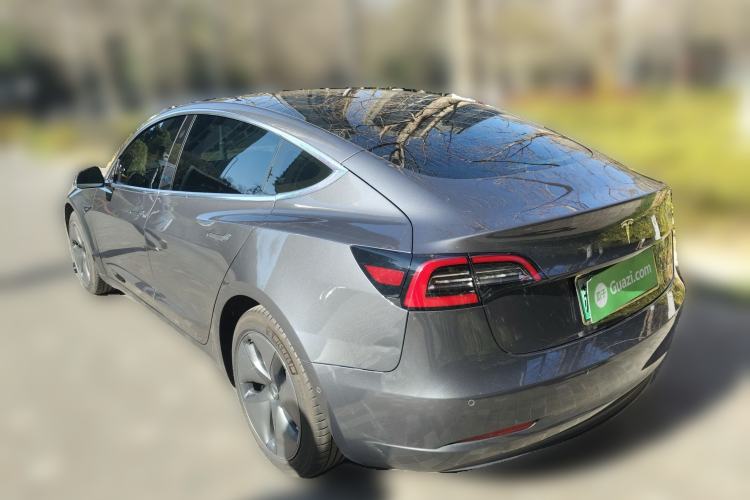 Used Tesla Model 3 2019 Long-Range All-Wheel-Drive Version
