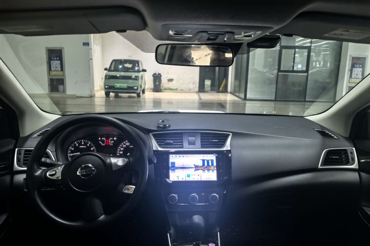 Used Nissan Sylphy 2022 Classic 1.6XL CVT Luxury Edition Center Console