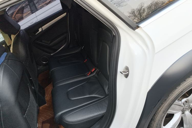 Used Audi A4 2014 40 TFSI allroad quattro plus version