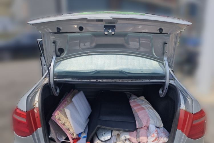 Used Volkswagen Jetta 2015 1.6L Manual Comfort Model
