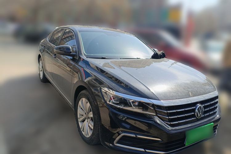 Used Volkswagen Passat 2021 330TSI Elite Edition Front Right 45 Deg