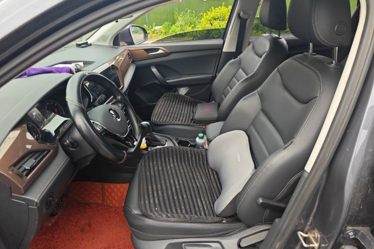 Used Volkswagen Tharu 2020 280TSI Two-Wheel Drive Luxury Edition China VI Standard Left Front Seat