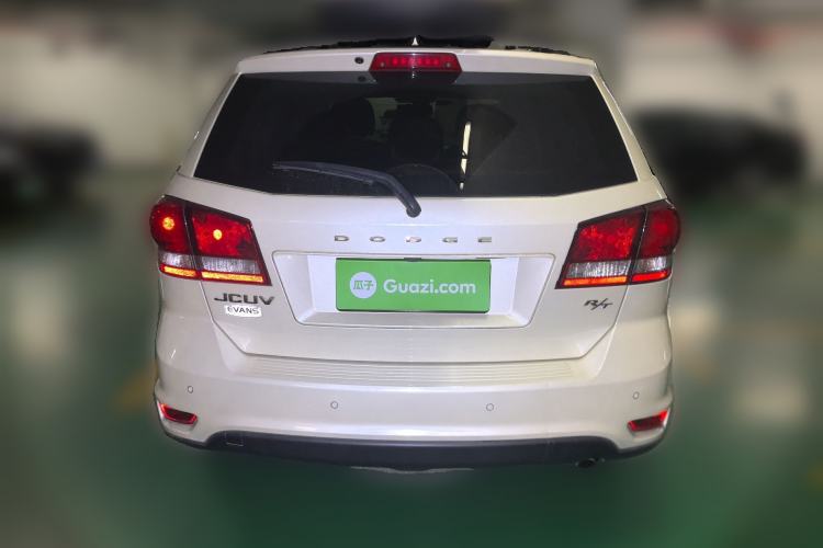 Used Dodge Journey 2013 2.4L Two-Wheel Drive Luxury Version