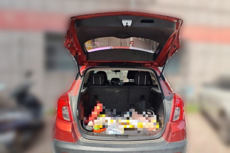 Used Buick Encore 2015 1.4T Automatic Two-Wheel Drive Urban Elite Version
