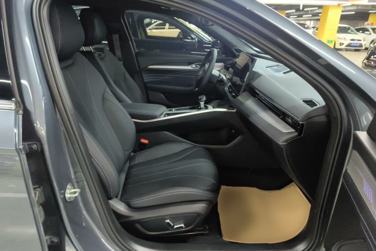 Used Geely Auto Preface 2025 Dongfang Yao 1.5TD Kunlun Edition Right Front Seat