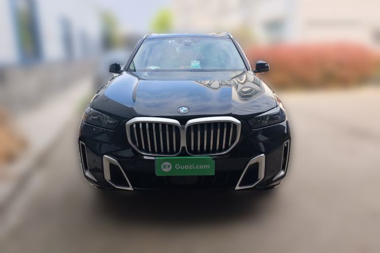 Used BMW X5 2023 xDrive 30Li Luxury M Sport Package
