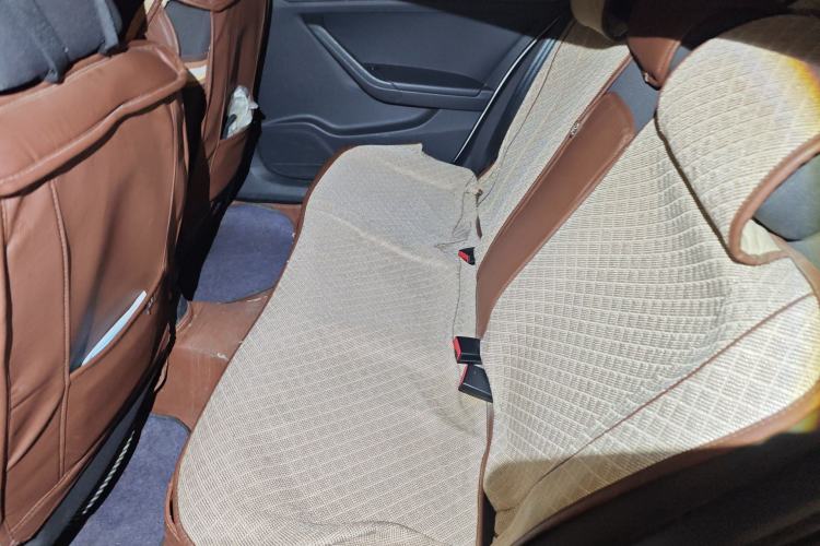 Used Volkswagen Jetta 2015 Value Edition 1.6L Manual Fashionable Style