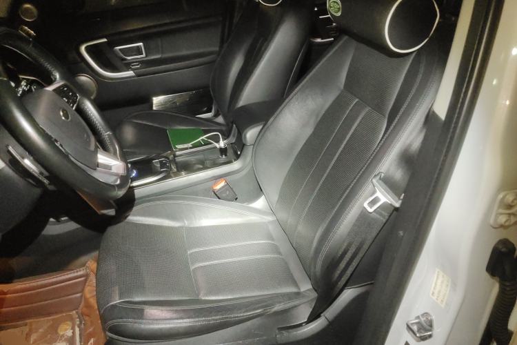 Used Land Rover Discovery Sport 2017 2.0T SE Left Front Seat