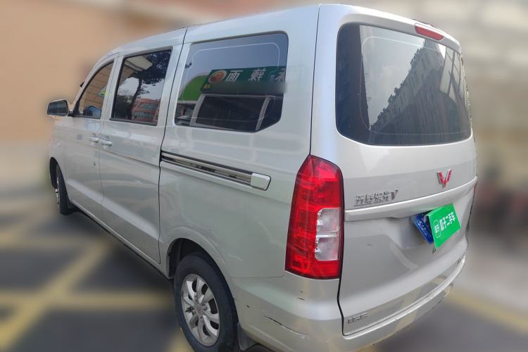 Used Wuling Hongguang V 2019 1.5L Standard Version China VI LAR
