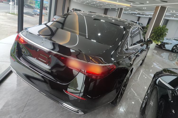 Used Mercedes-Benz E-Class 2025 Facelift E 300 L Luxury Edition Rear Right 45 Deg